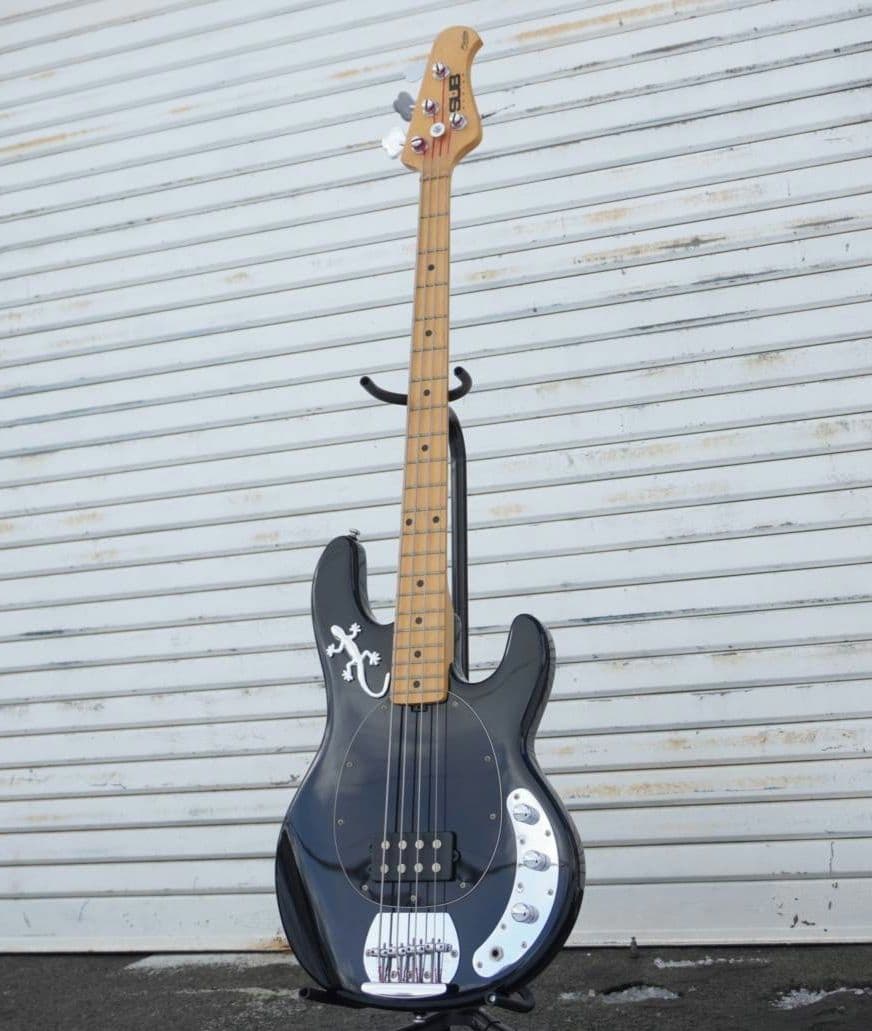 【希少・極美品】ベースSterling SB4リザード純正仕様 ミュージックマン
