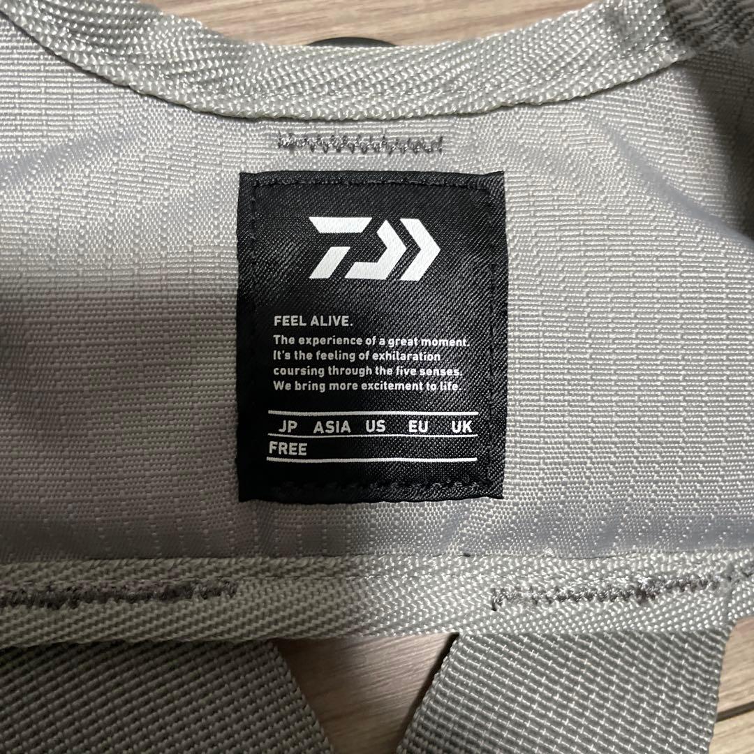 ダイワ ライト フィッシングベスト DV-3522