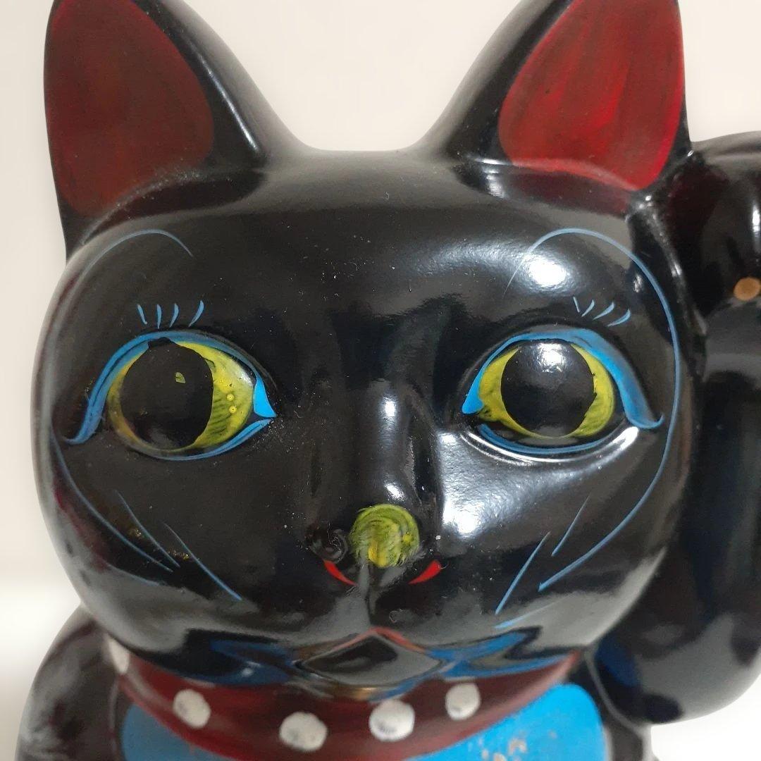 129　瀬戸焼　 黒色　8寸　招き猫　左手上げ　 陶器製　約25㎝　商売繁盛
