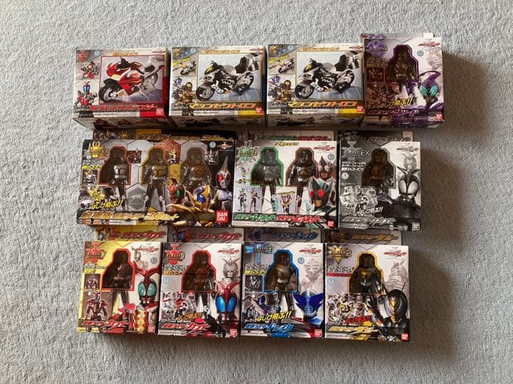 仮面ライダーカブト COR キャストオフライダー　バンダイ