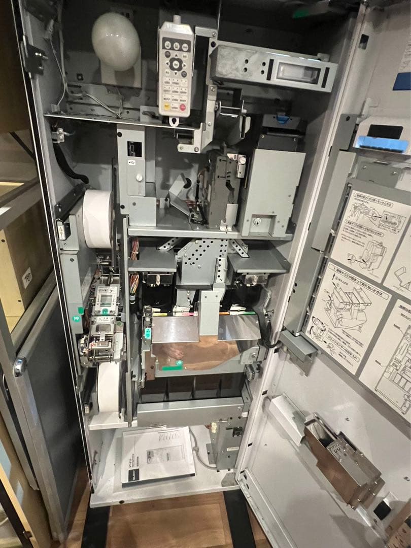 グローリーVT-B10 券売機