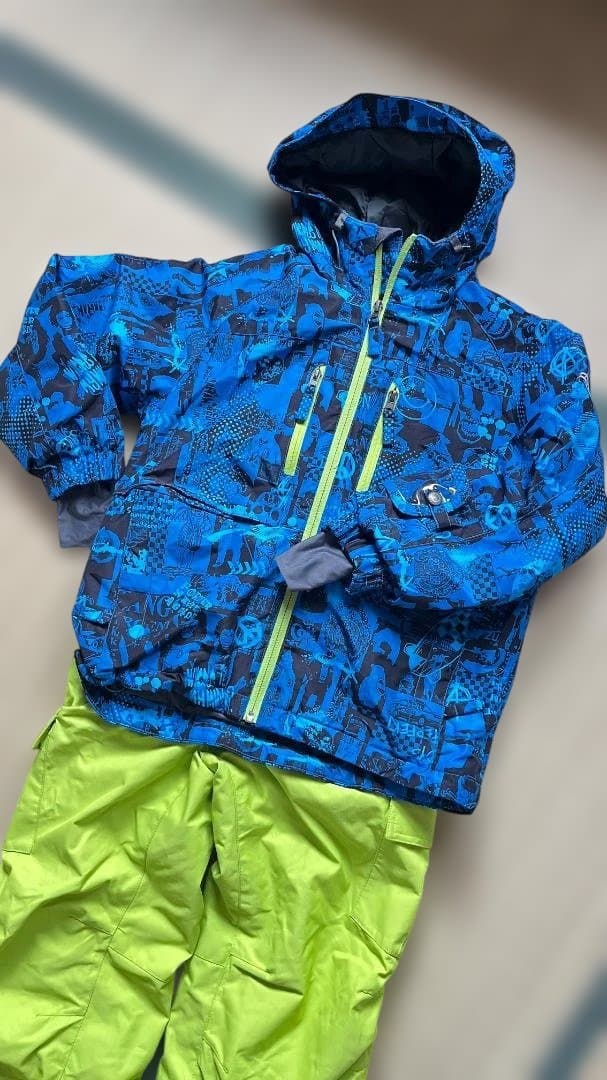スノーボードウェア上下セット　 子ども用 130サイズ