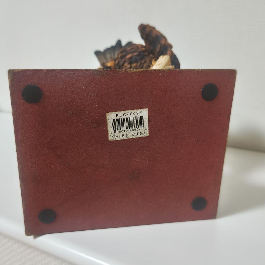 Bald Eagles フィギュリン 親子 ヒナ