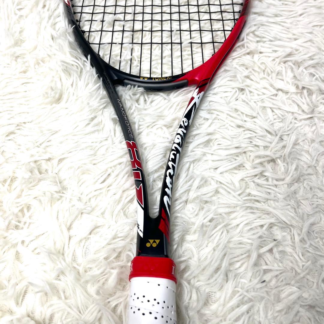 【極美品】 未使用級 ヨネックス ナノフォース8v REV カスタムフィット ②