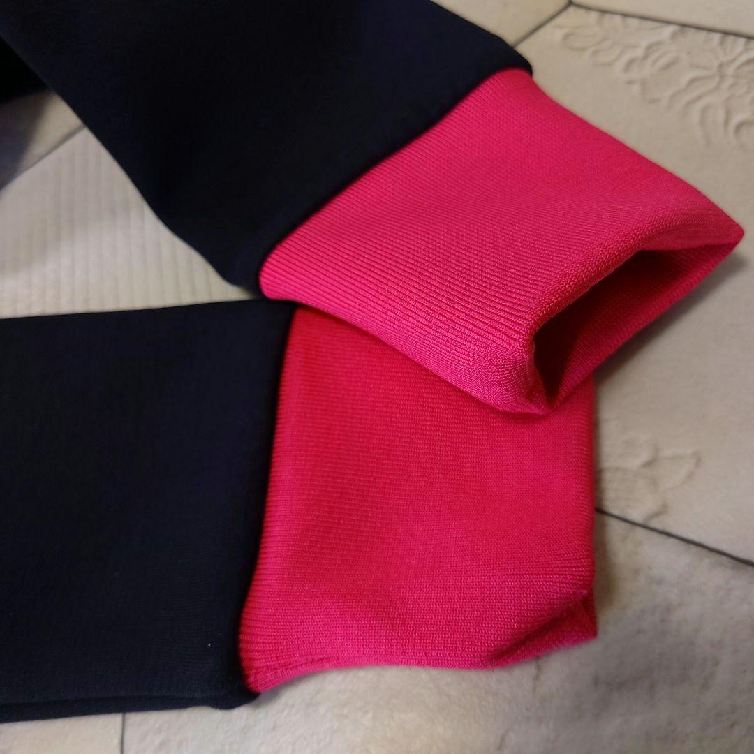 極美品 V12 GOLF ダンボールニットパーカー マルチロゴ ピンク