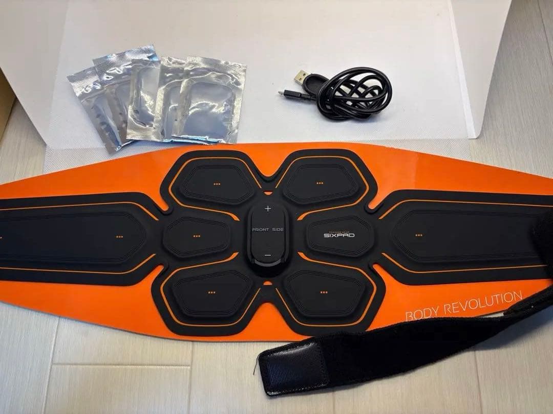 【超美品】新品パッド付　シックスパッド　アブズベルト　S/M/L