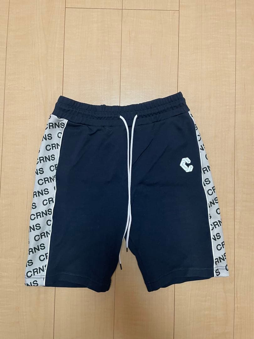 オンライン完売品　CRONOS クロノス　ハーフパンツ　NAVY