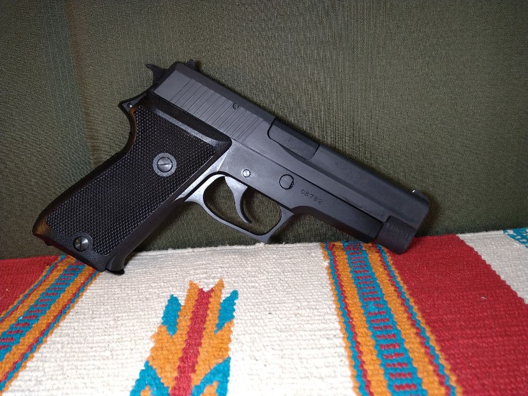 ほぼ未使用！タナカワークス　SIG　P220IC　航空自衛隊バージョン！