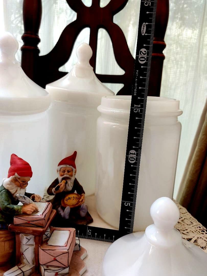 キャニスター　ガラス瓶　ミルクガラス　すりガラス　エッチング