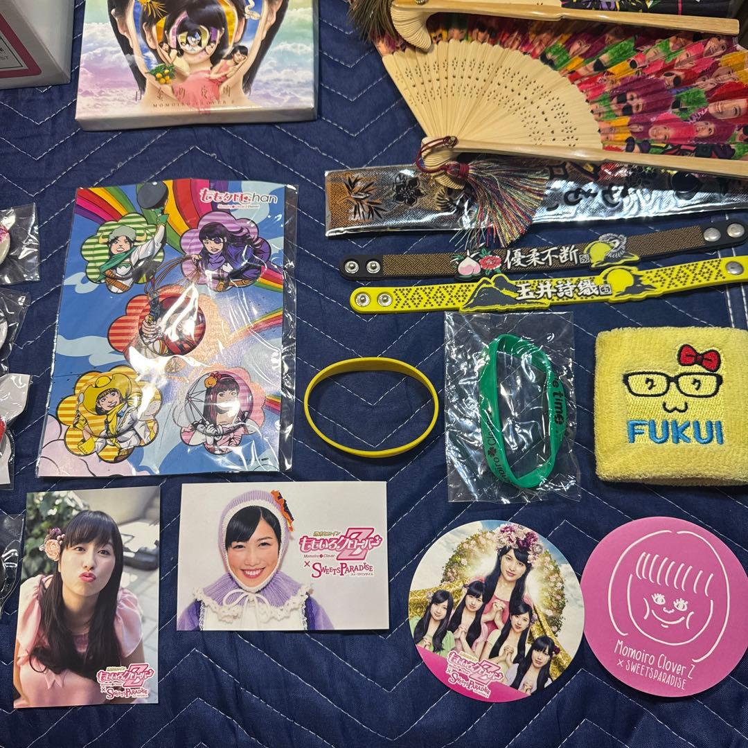 ももクロ グッズ まとめ売り CD/DVD Tシャツ タオル バッジ 等 セット