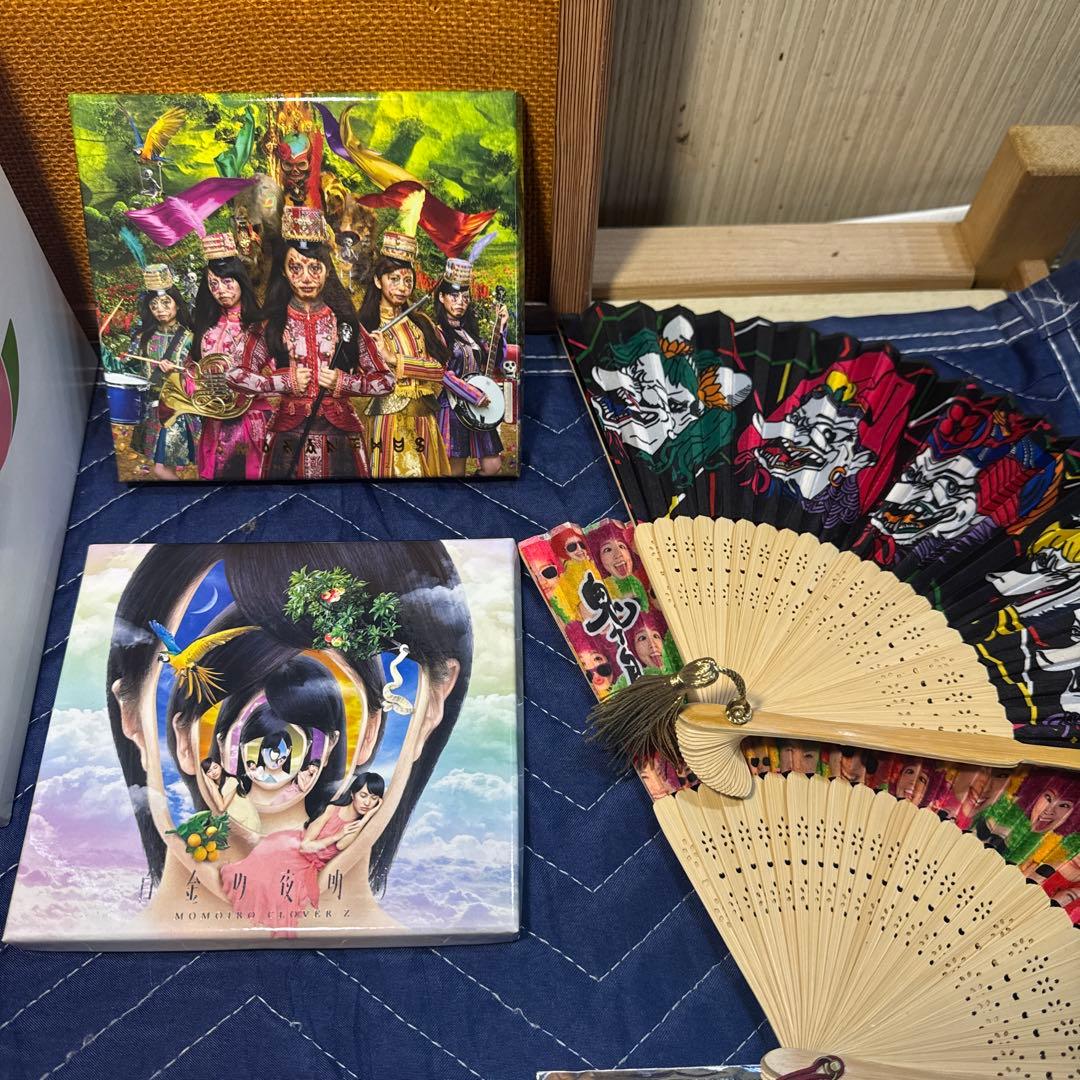 ももクロ グッズ まとめ売り CD/DVD Tシャツ タオル バッジ 等 セット