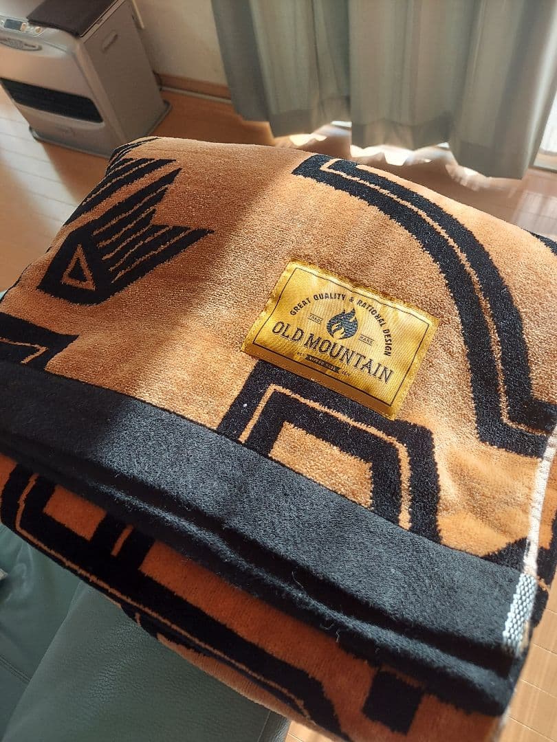 OLD MOUNTAIN kakamono 夏キャメル