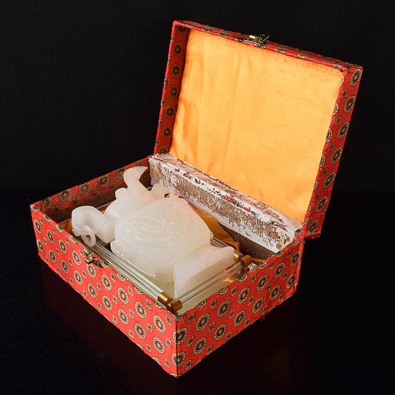 中国　玉石白玉彫刻　林權作　白玉樽　証明書・鏡面台付　V　R8720