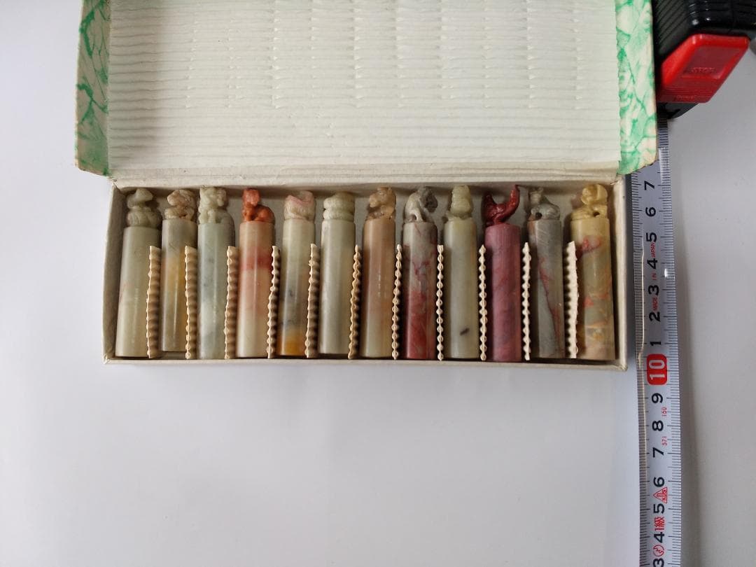 篆刻 高級石材 篆刻用 中国 印材 寿山 鈕彫り 干支 十二支 12本入 新品