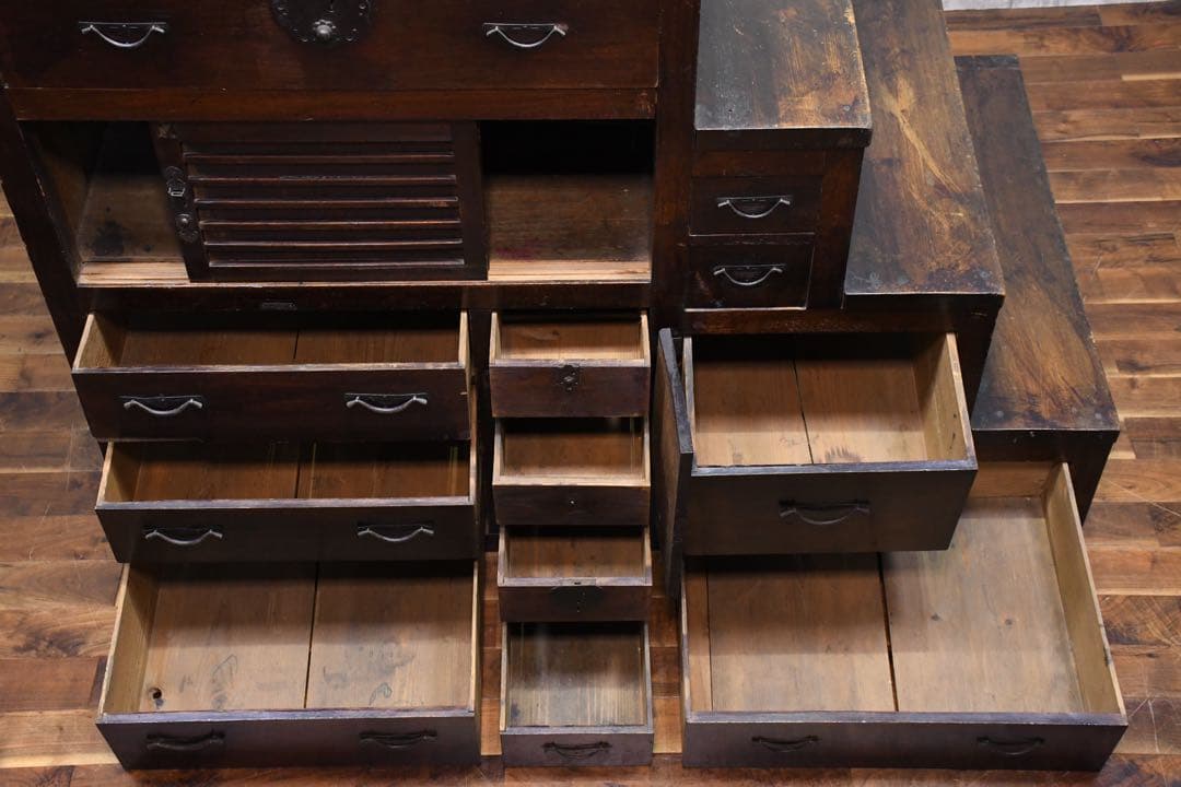 DIC112 明治大正期 和製アンティーク 階段箪笥 特大7段 左上がり