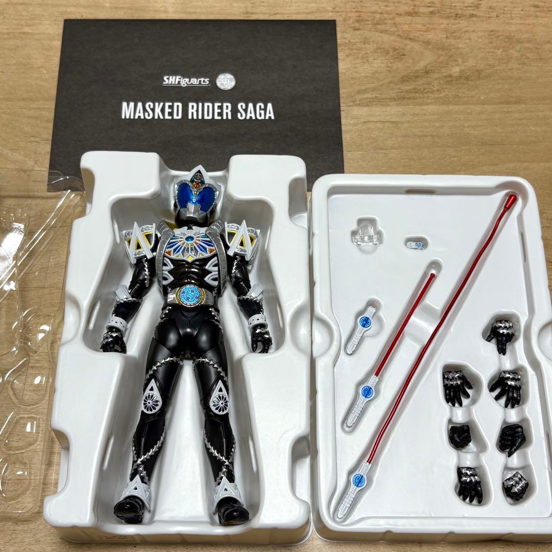 フィギュアーツ 真骨彫製法 仮面ライダーサガ