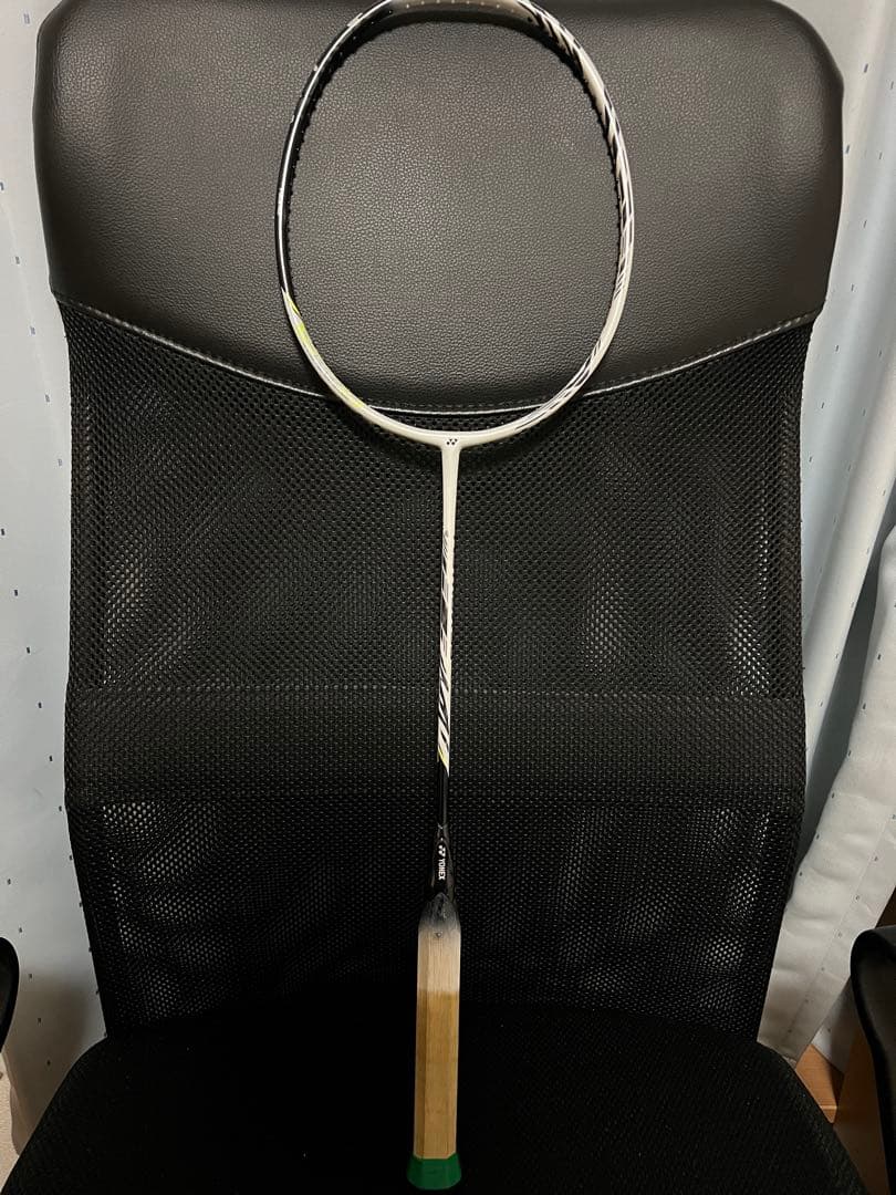 ヨネックスバドミントンラケット アストロクス99プロ pro 3U4 値下げ！