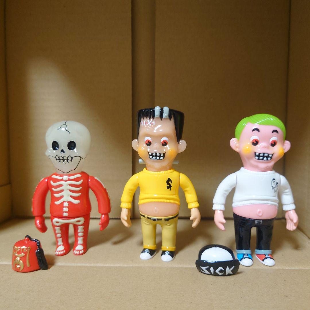 headlockstudio KUSTOM MONSTER WORLD ソフビ