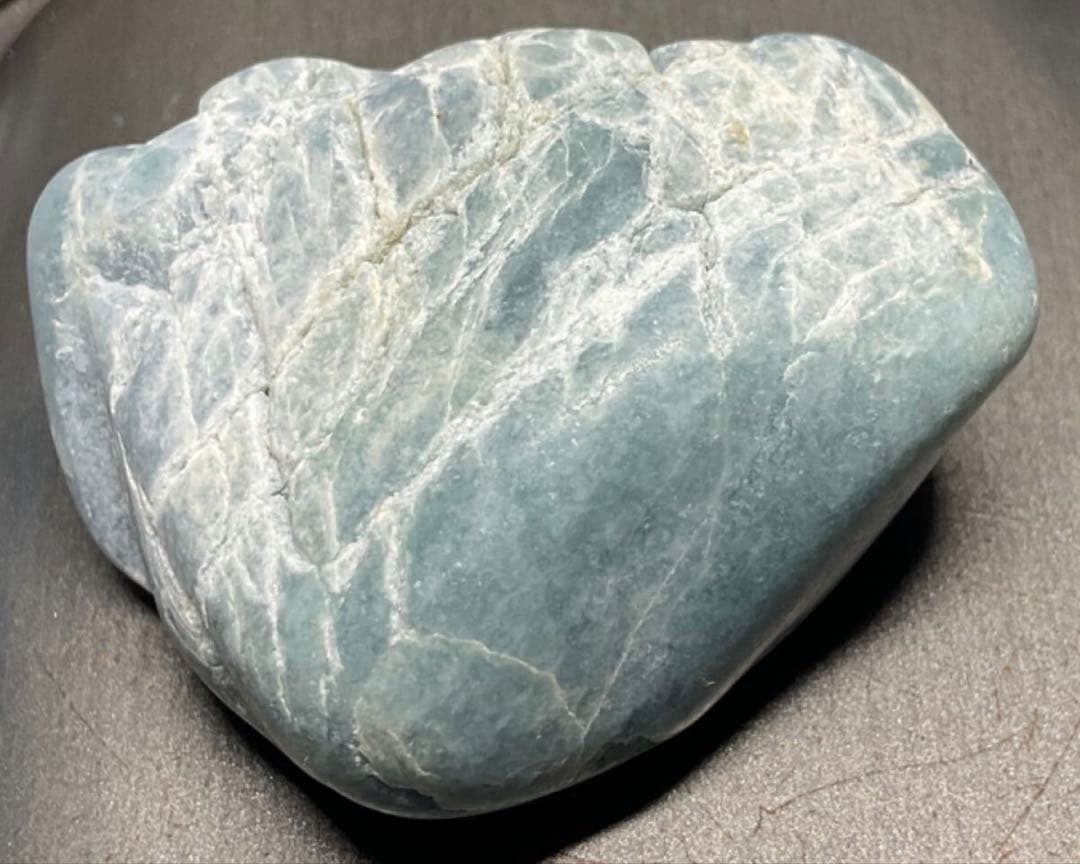 濃い水色　糸魚川翡翠66g ヒスイ　ひすい