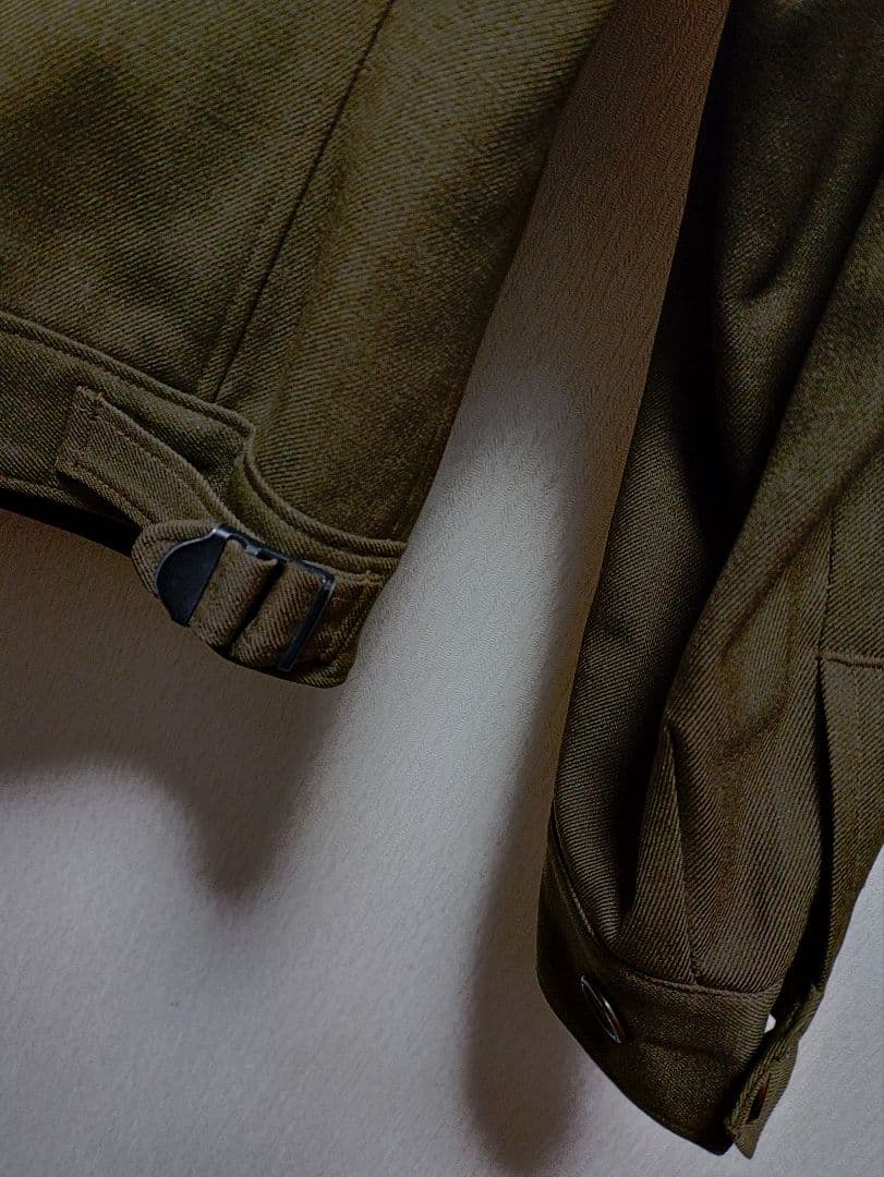 1944年米軍実物 ミリタリージャケットアイクジャケットミリタリー古着。