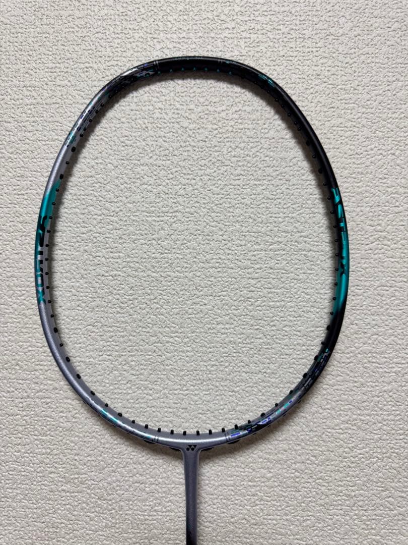 バドミントンラケットASTROX88SPRO