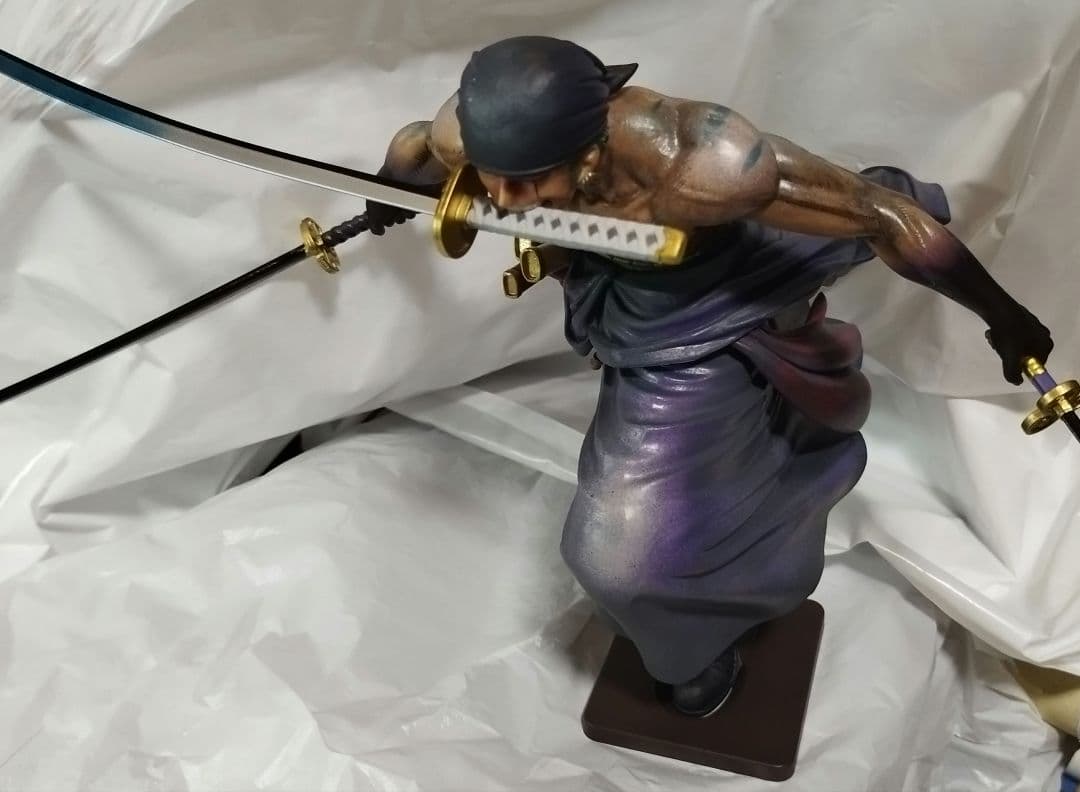 ONEPIECE　ワンピース　ゾロ　リペイント　フィギュア