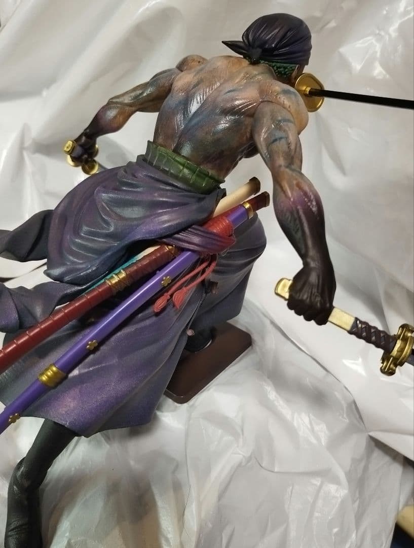 ONEPIECE　ワンピース　ゾロ　リペイント　フィギュア