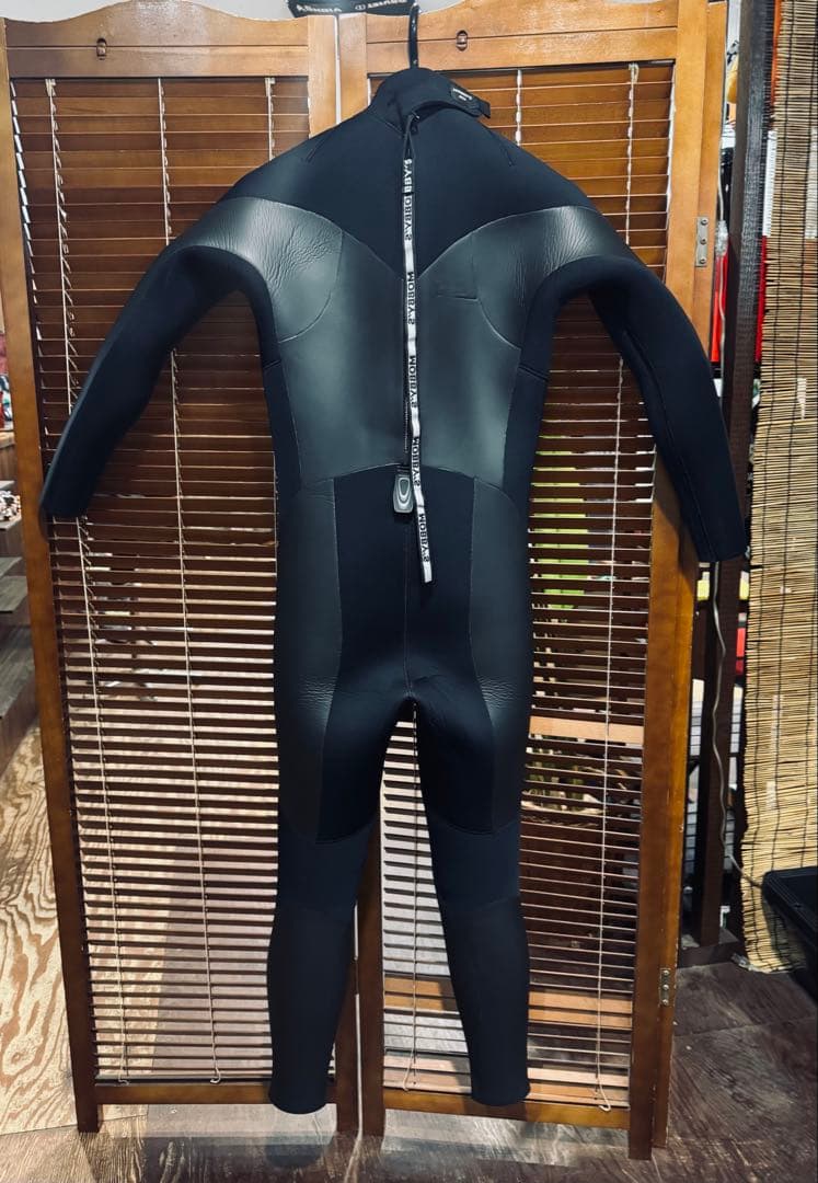 mobby'sモビーズ　フルスーツ　セミドライ6.5ミリ