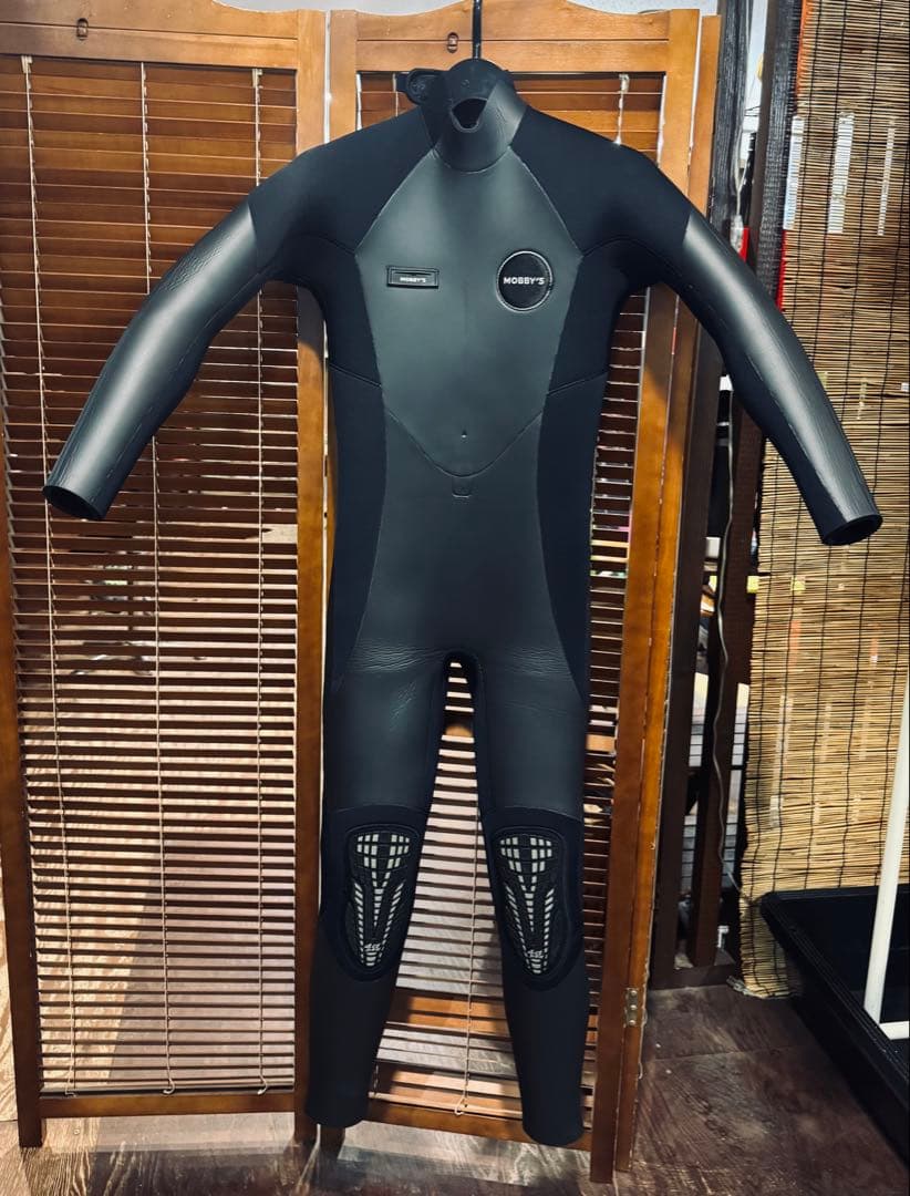 mobby'sモビーズ　フルスーツ　セミドライ6.5ミリ