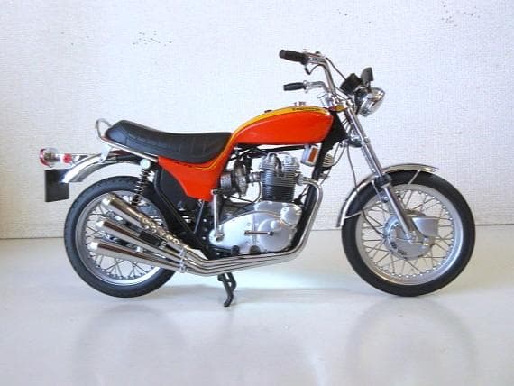 特価 MINICHAMPS (1/12) ライアンフ Hurricane X75