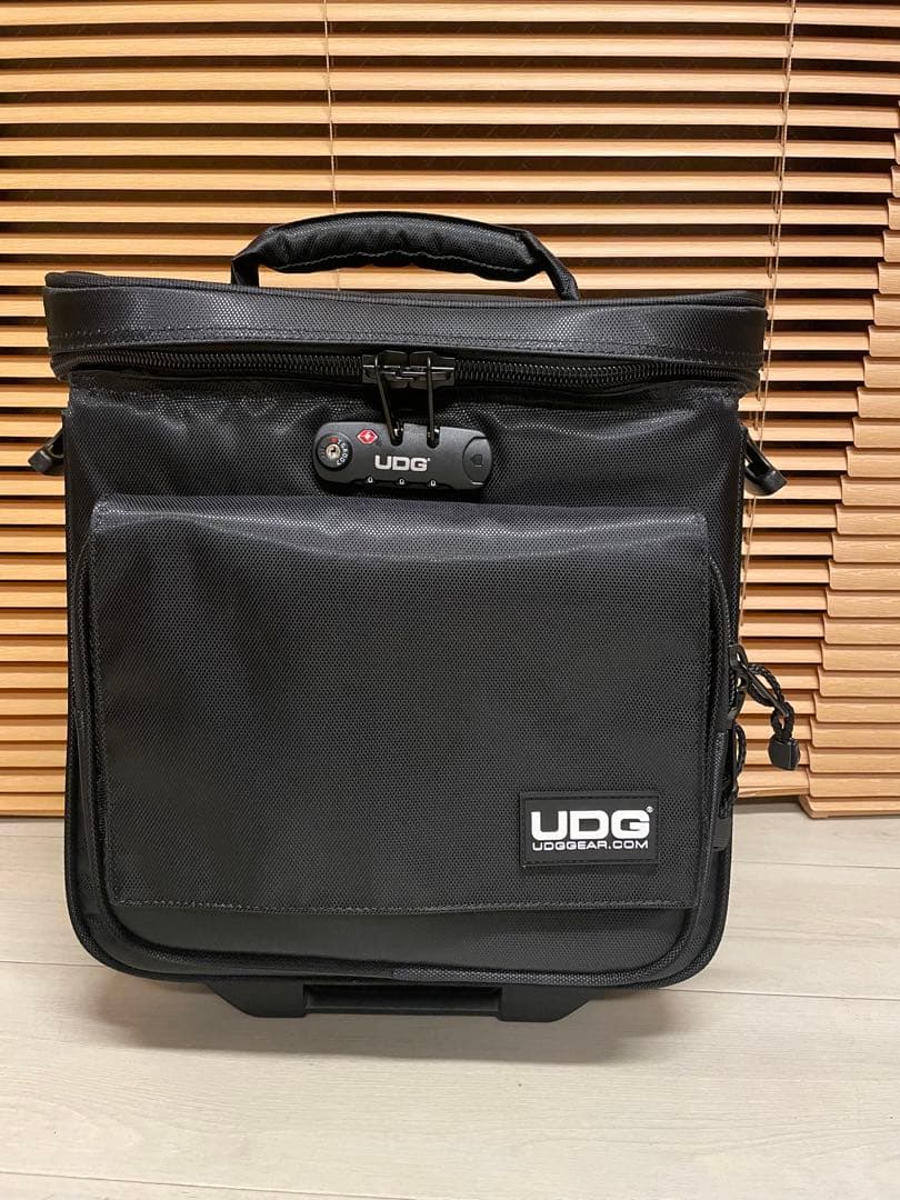 UDG レコードバッグ 黒 キャスター付き