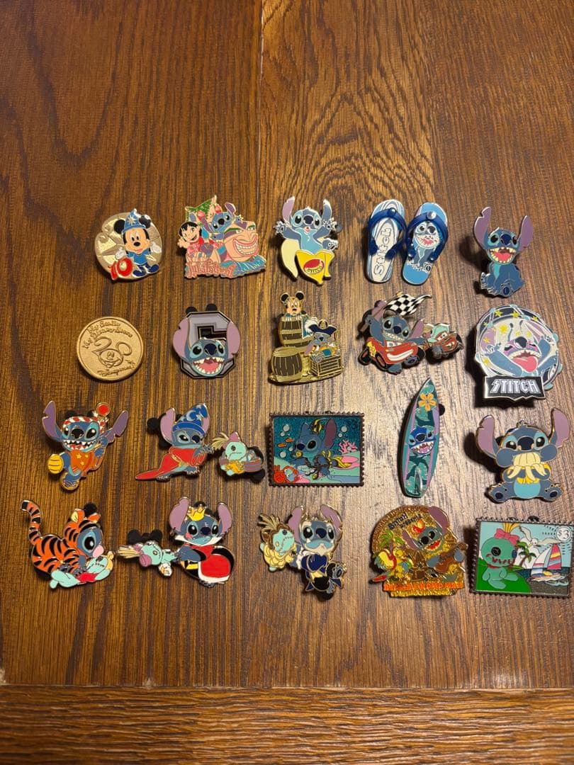 スティッチ ピンバッジ 23個セット