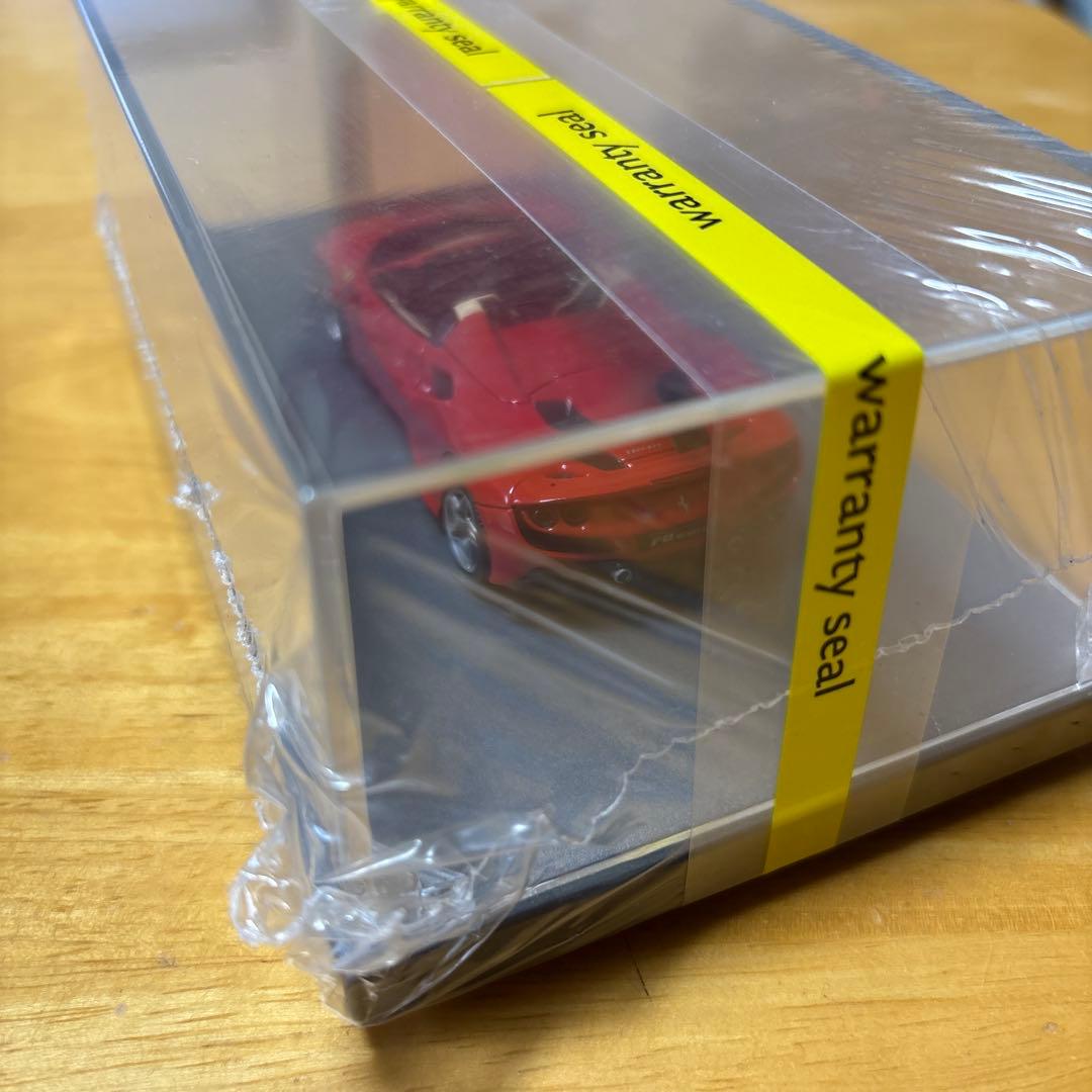 Ferrari F8 Spider ミニカー