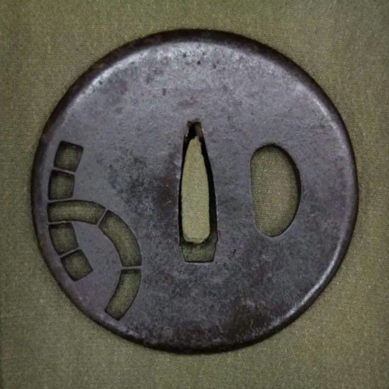 水車　透かし鍔　柳生　尾張　鍔　鐔　 刀装具　日本刀　 アンティーク　時代　武具