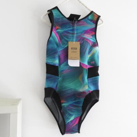 新品　ION Amaze 海外ブランド　ショーティ　ウエットスーツ　1.5