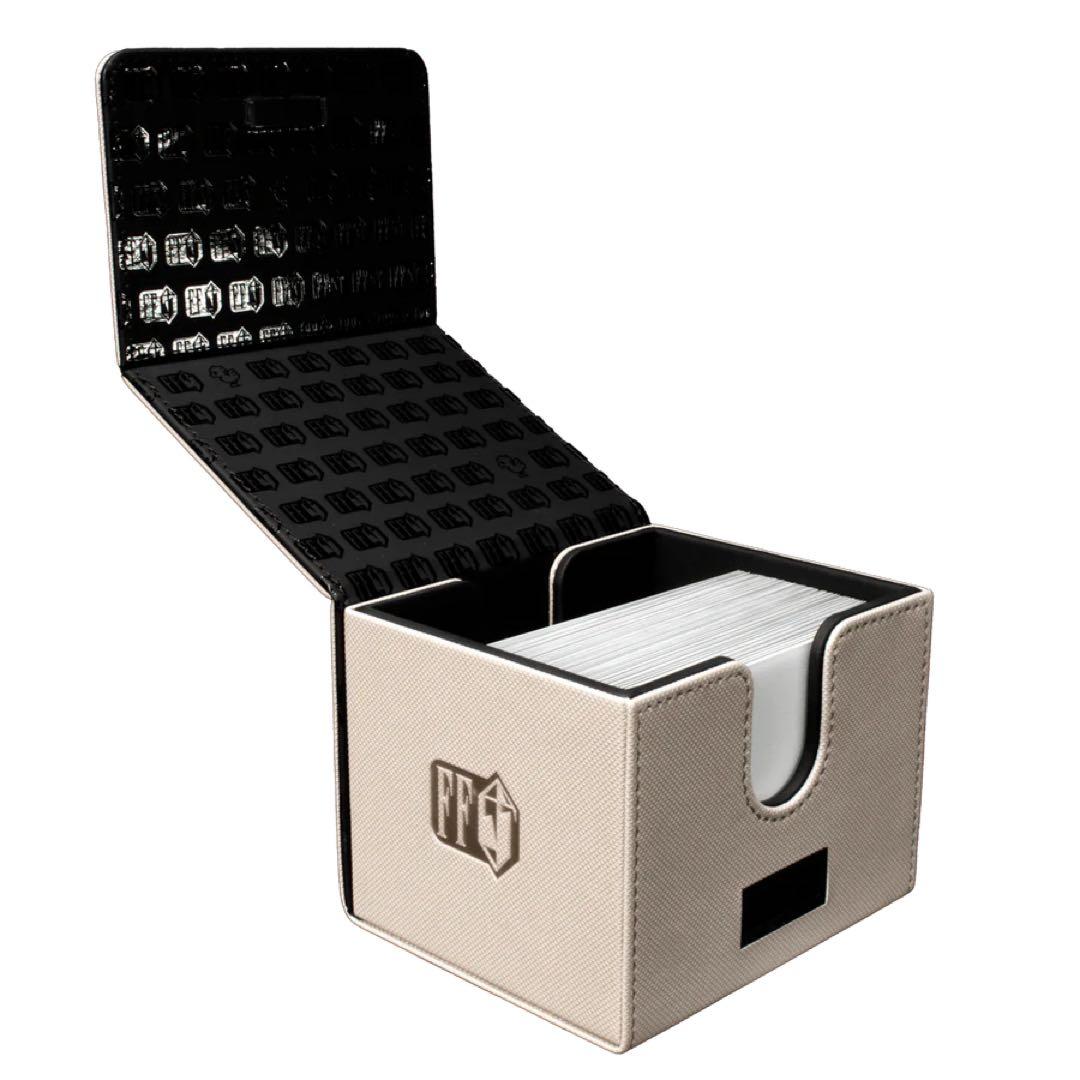 ア*キ様 ウルトラプロ/FF《クラウド：星の守護者》 プレミアムレザレットデッキ