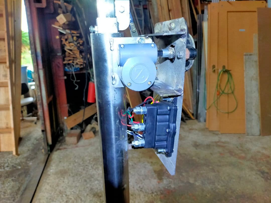 ワイヤレス電動リフト　電動アッパー　リモコン式　天井ボード　一人作業　マキタ仕様