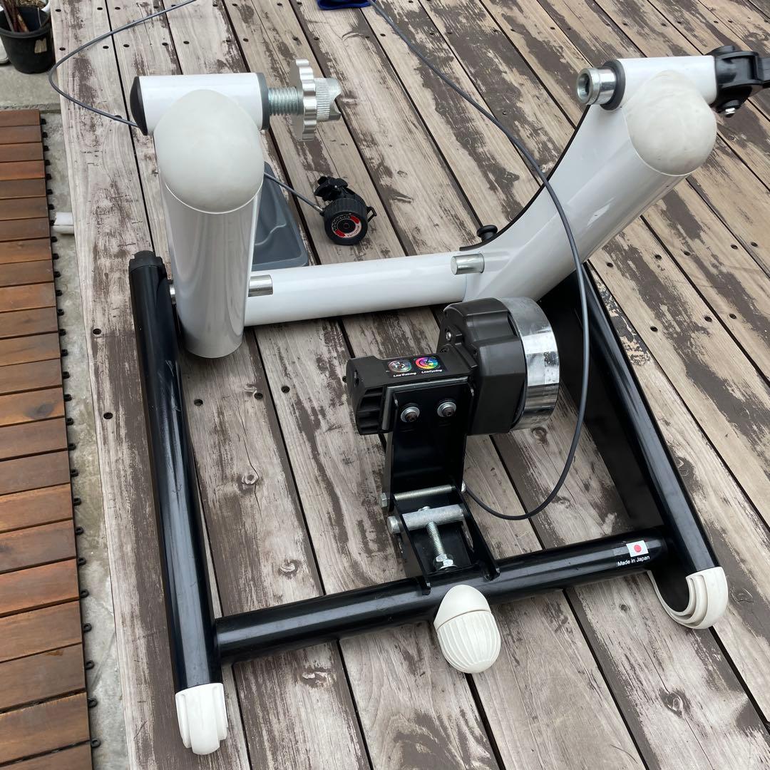 LR961 ローラー台 黒/白