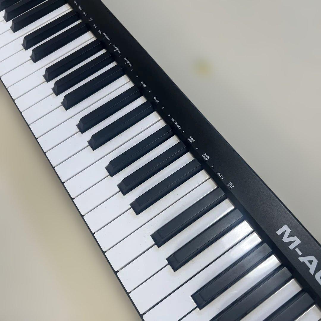 【美品】M-AUDIO MIDIキーボード KEYSTATION61 MK3