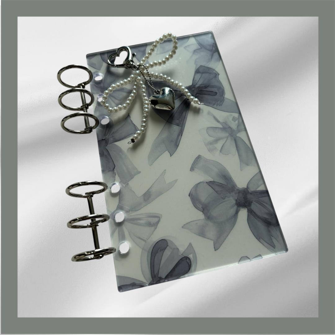 韓国♡アクリルバインダーA6♡グレーリボン♡貯金SAVING