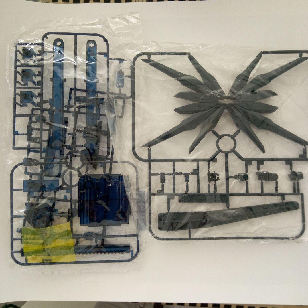 新品未使用ガンダムフルバーストモードMG1/100ZGMF-X20A