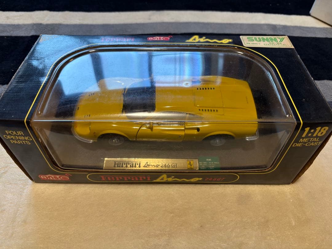 Ferrari Dino 246GT 1/18 イエロー