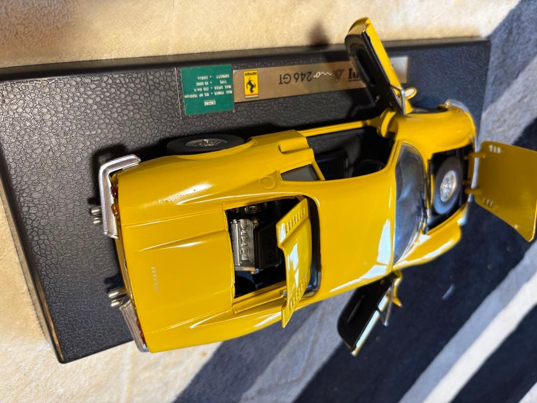Ferrari Dino 246GT 1/18 イエロー
