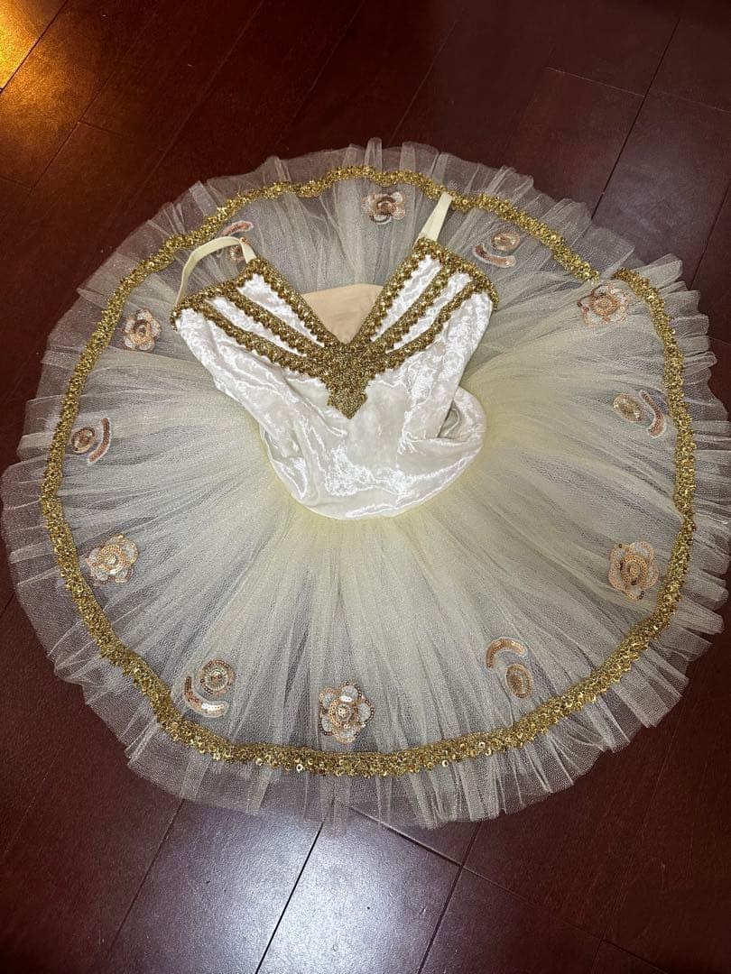 バレエ衣装 クリーム色 チュール スカート