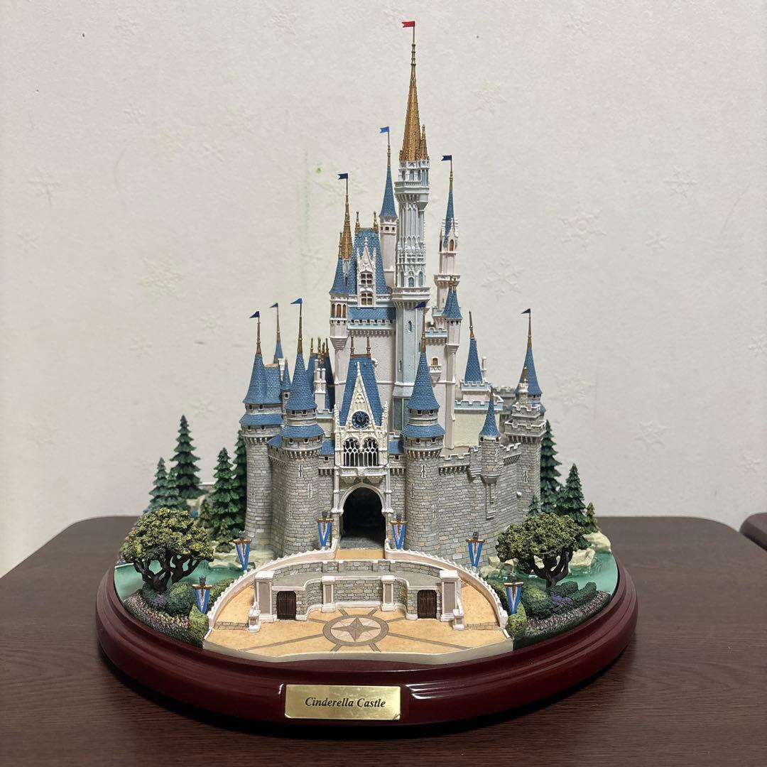ディズニー　シンデレラ城　オルショウスキー　希少　ライトアップ