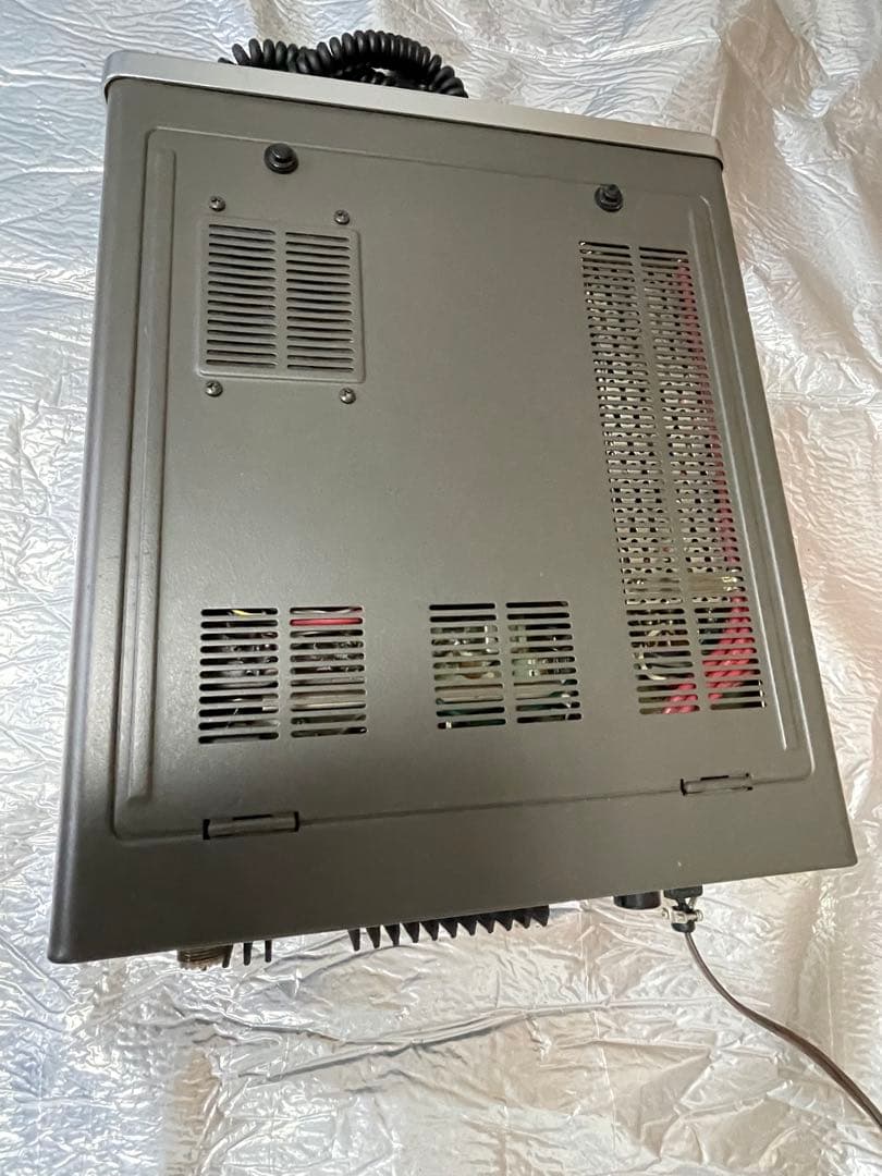 アマチュア無線機　TRIO TS-700S 2m ALLMODEトランシーバー