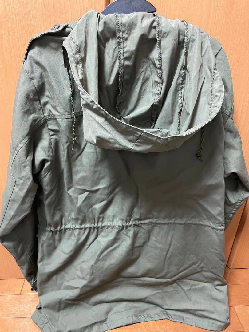 実物スイス軍  マウンテンパーカー  ミリタリージャケット  ユーロミリタリー