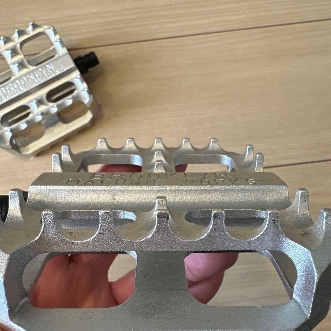 ブルックリンマシンワークス ベジバーガー　ペダル