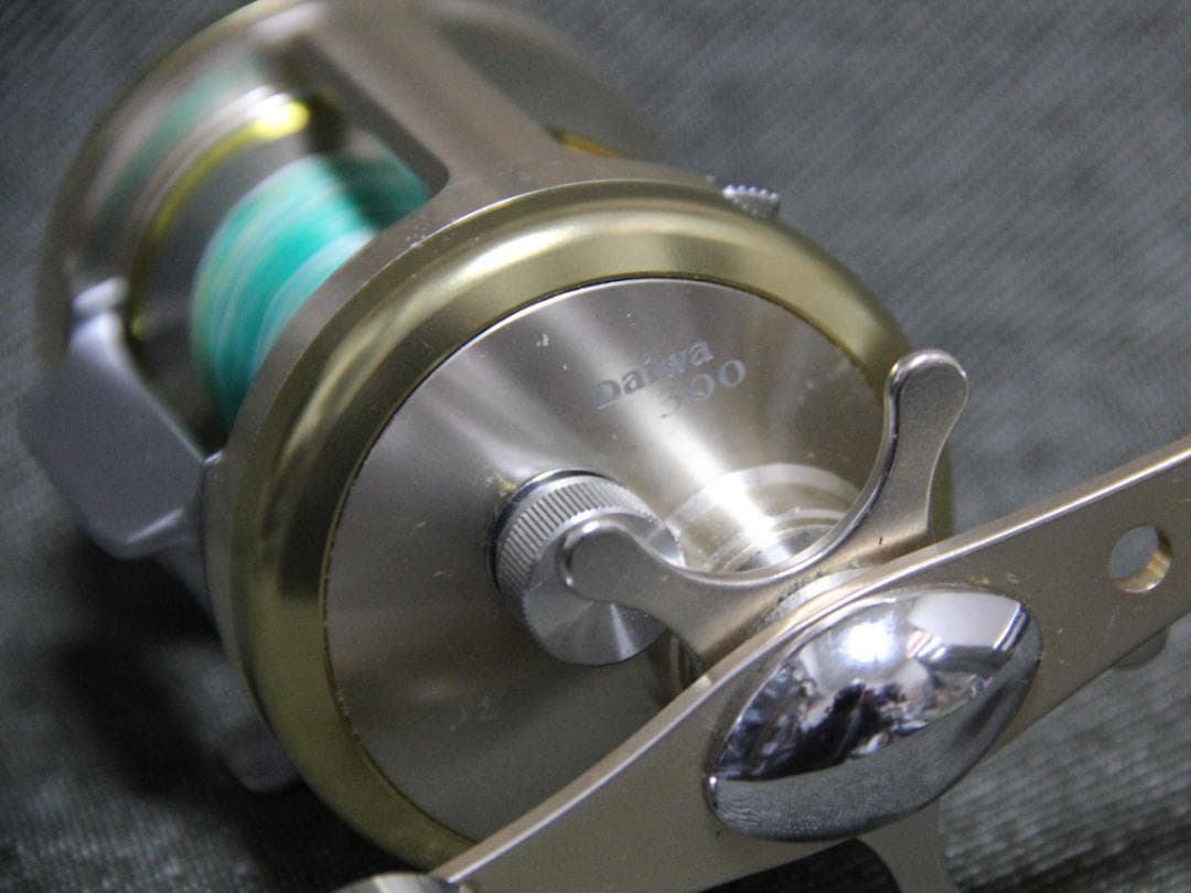 DAIWA　ミリオネア　CV-Z300 　　　外箱、専用袋、取扱説明書