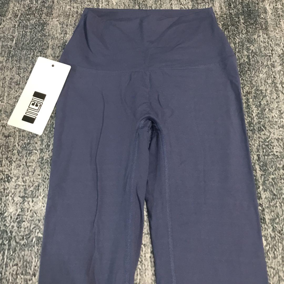 タグ付け☆Lululemon ヨガパンツ サイズ6ネイビー